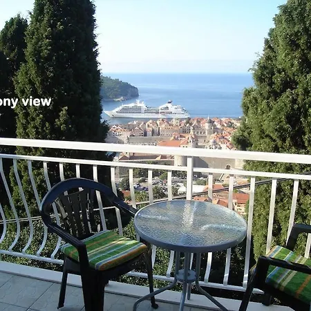 Kosovic Apartment *